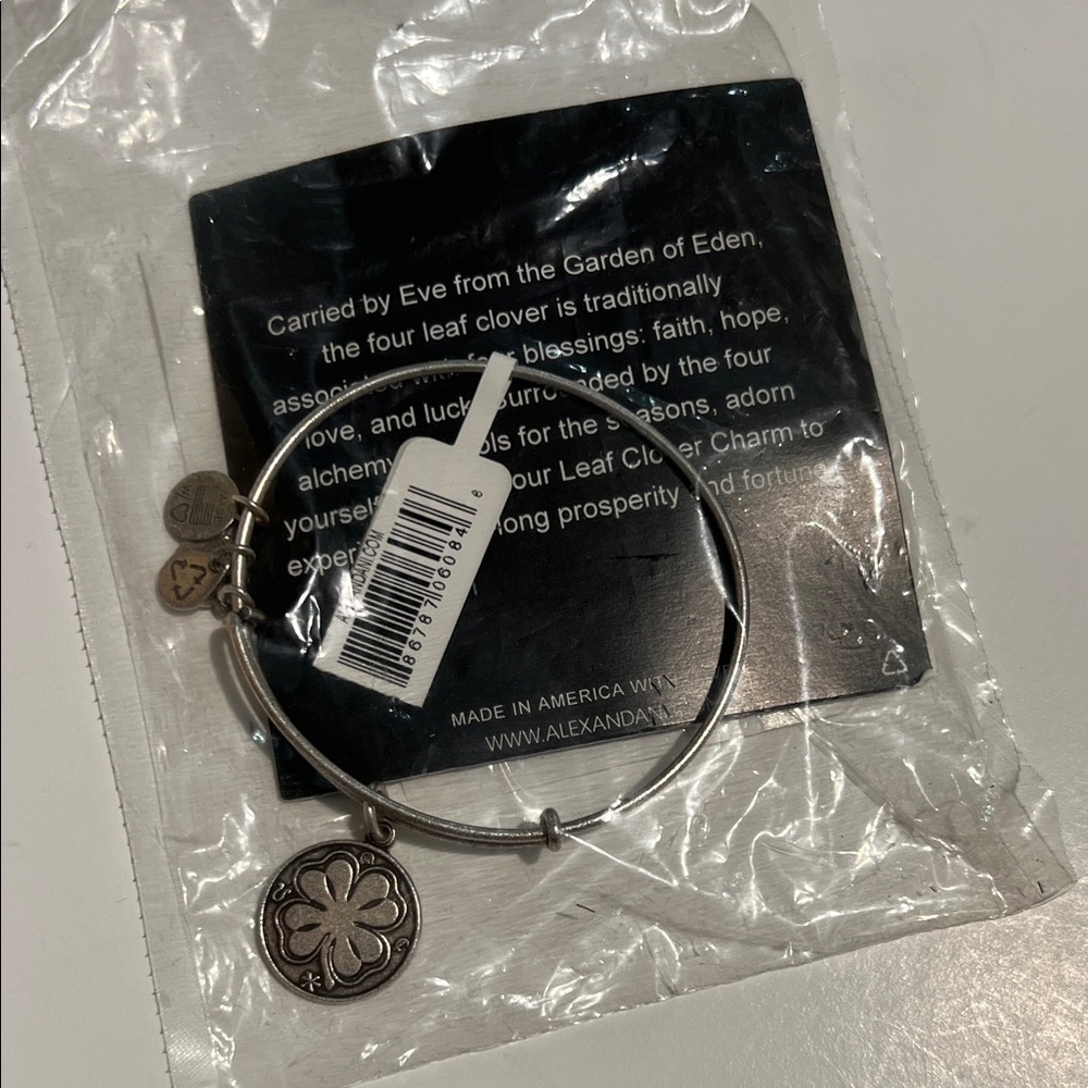 NWT Alex and Ani Silver Four Leaf Clover Expandable Wire Bangle
